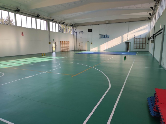 Nuova convenzione per l’uso della palestra di via 4 Novembre da parte dell’istituto Lombardini