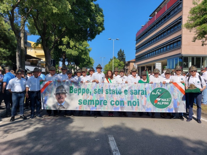Il sindaco ha partecipato all’adunata degli Alpini di Rimini
