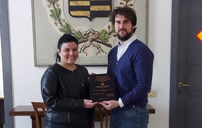 Si laurea con una tesi sulla Città di Magenta