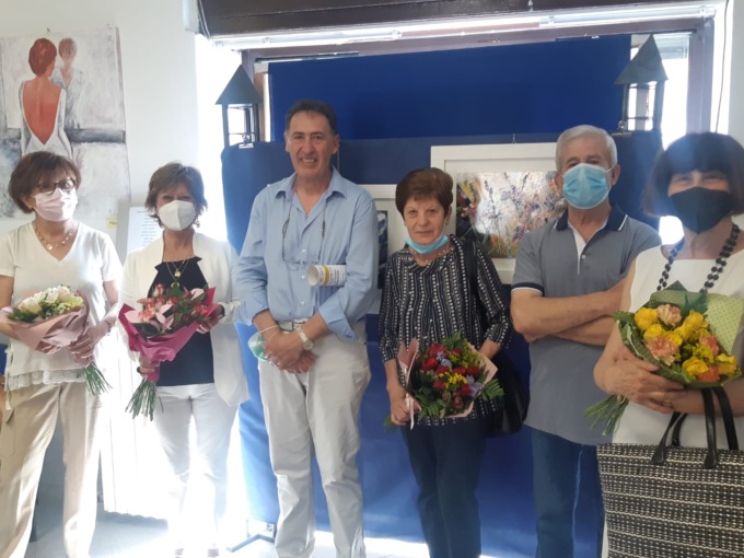 “L’arte nel cuore”, taglio del nastro per la mostra in aiuto dei profughi ucraini