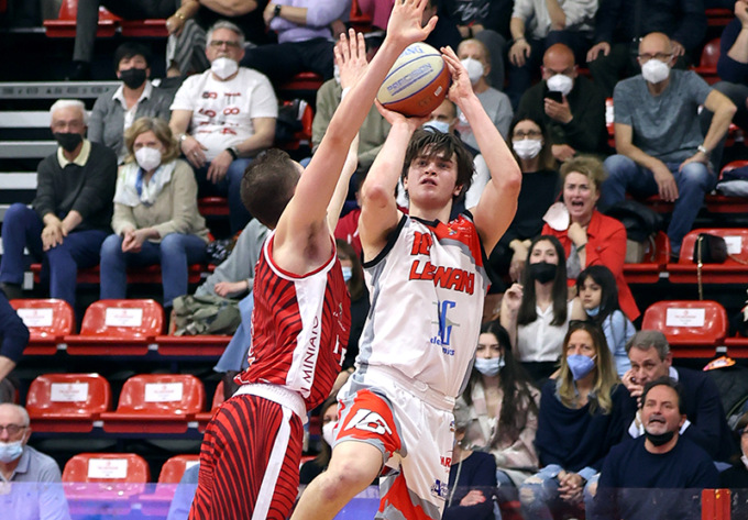 Basket Serie B: Legnano strapazza la capolista san Miniato