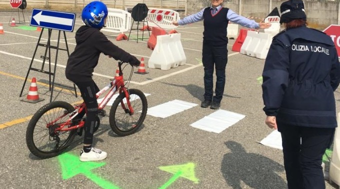 Tutti in bicicletta, ma in sicurezza
