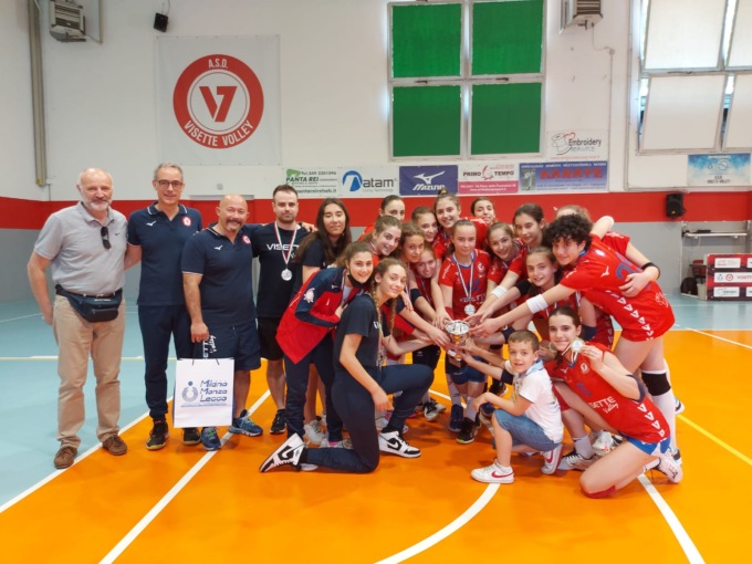I vincitori delle finali di pallavolo under 13 premiati dalla Fipav