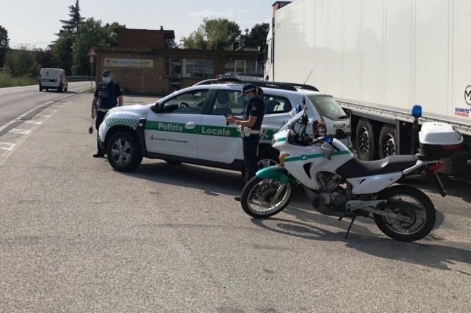 Cornaredo cerca tre vigili motociclisti