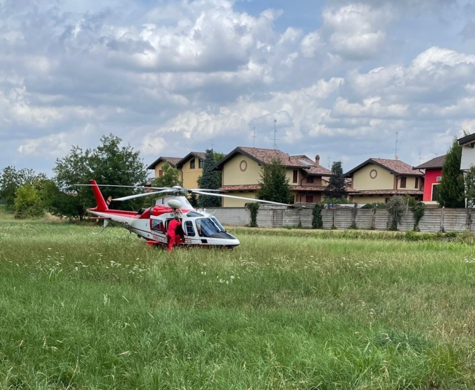 Sommozzatori ed elicottero per cercare un 44enne scomparso: trovato vivo in un parco