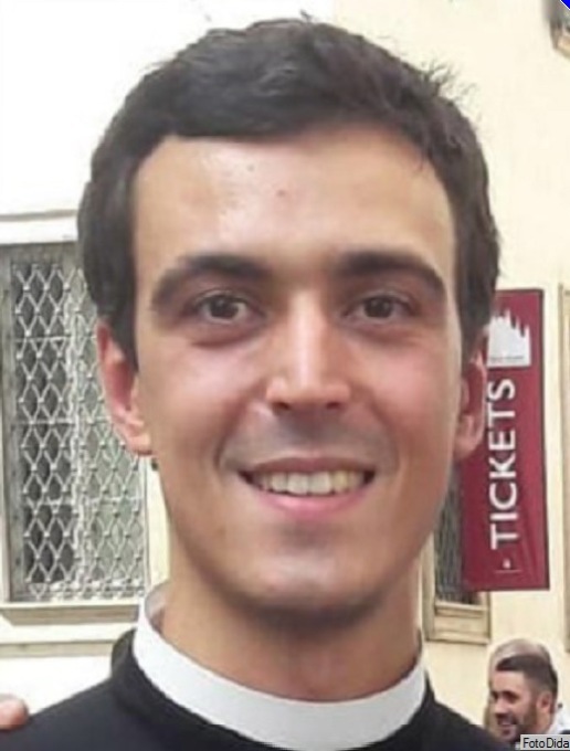 Parrocchia Santa Teresa in festa per l’ordinazione di don Matteo Bienati
