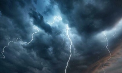 Ferragosto con allerta maltempo in Lombardia: temporali, grandine e vento fino a 75 km/h