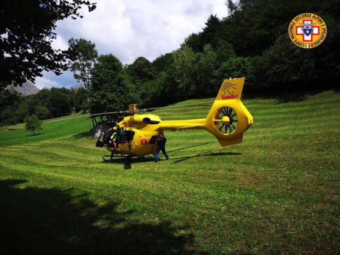 Cade dalla bicicletta in montagna: arriva il soccorso alpino
