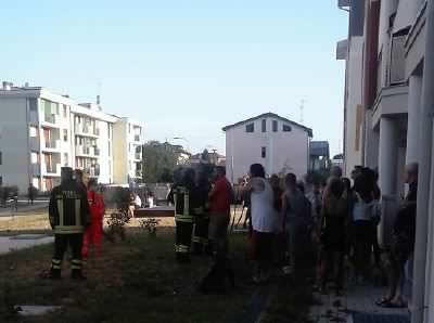 L’incendio nelle case di via Pavese  costerà al Comune 106mila euro