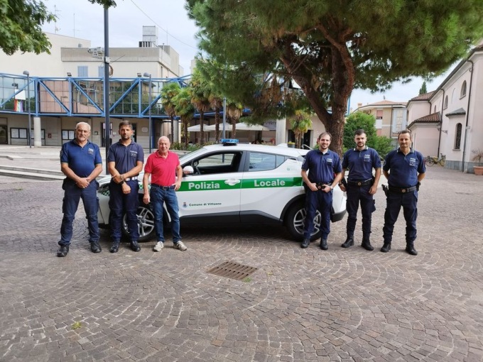 Una nuova auto ibrida per la Polizia Locale