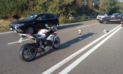 Traffico in tilt per un incidente sul Sempione: grave un motociclista