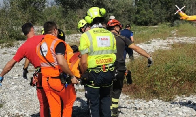 Cade In Una Scarpata Salvato Prima Milano Ovest