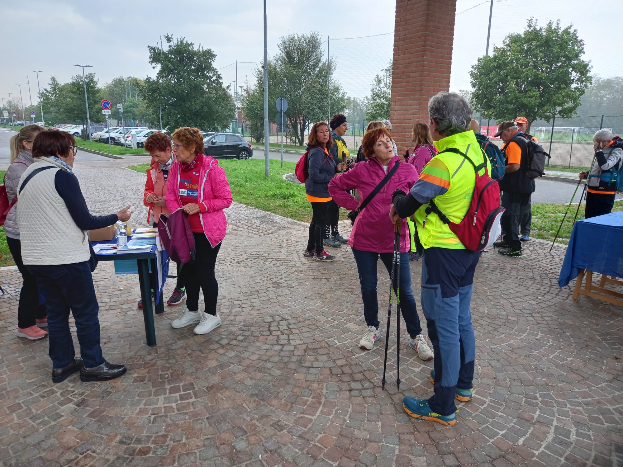 Legnano 6000 passi camminata solidale promossa da Associazione lombarda malati reumatici