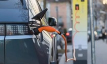 In paese arrivano le colonnine pubbliche per ricaricare le auto elettriche