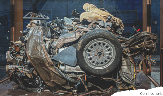 I resti dell’auto di Falcone esposti in piazza per 3 giorni
