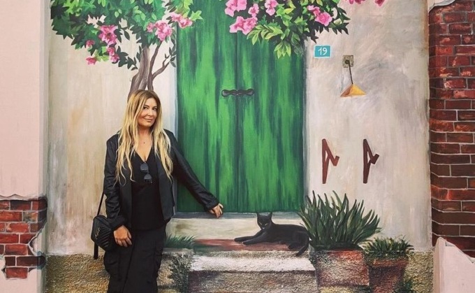 Selvaggia Lucarelli e i murales di Novate Milanese