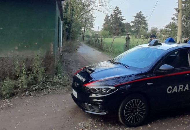 Blitz dei Carabinieri nella base degli spacciatori