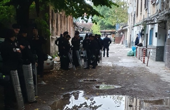 Sgomberato l’immobile di via Dante da anni al centro del degrado