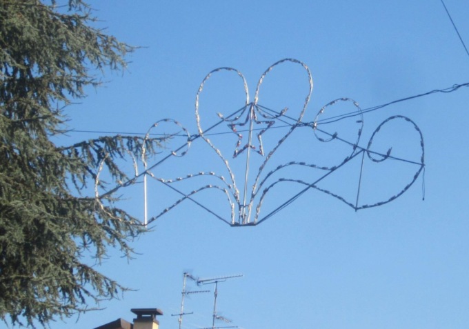 Crisi energetica e caro bollette, quest’anno niente luminarie di Natale