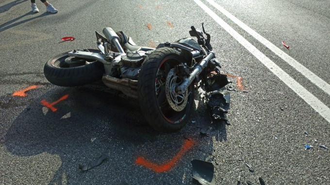 Schianto in moto: 30enne muore in ospedale