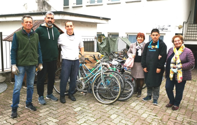 Le biciclette abbandonate donate alla cooperativa “La Quercia”