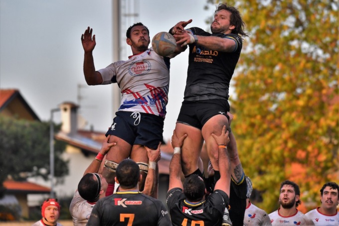 Il Rugby Parabiago rimane in vetta alla classifica dopo la vittoria sul VII Torino