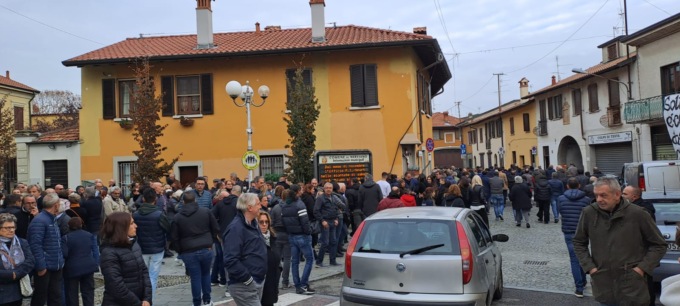 Addio "Gigante": un applauso per l'ultimo saluto a Federico Re Sartò