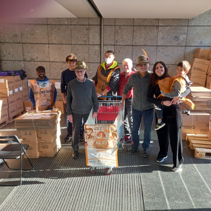 La “Colletta alimentare” fa il pieno di cibo e solidarietà