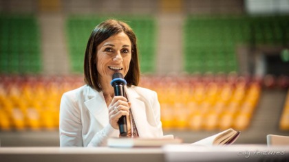 Abusi nella ginnastica ritmica, solo un’ammonizione per Maccarani