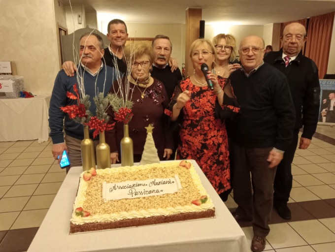 Anziani Passirana, in duecento al pranzo sociale