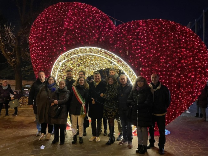 Senago inaugura il suo cuore luminoso per il Natale