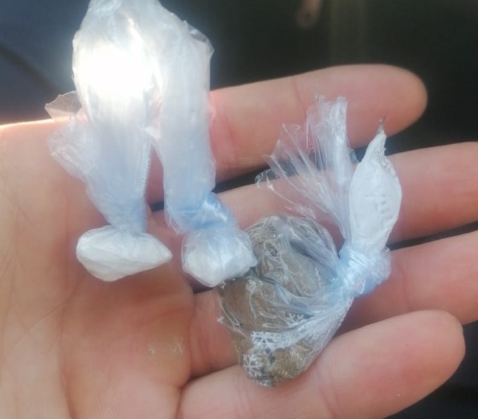 Fermato dalla Locale: la droga la nascondeva… nel calzino