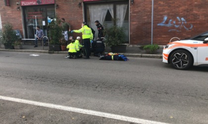 Uomo trovato a terra in strada: è in gravi condizioni