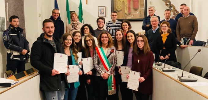 Premi di laurea a sette giovani meritevoli