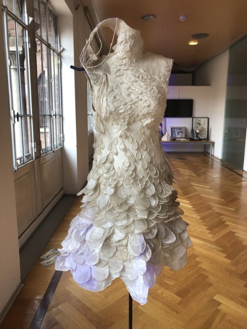 In mostra le sculture di carta di Caterina Crepax