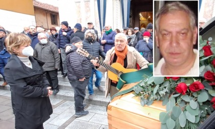 Folla ai funerali di Luciano Oggioni: il saluto in musica