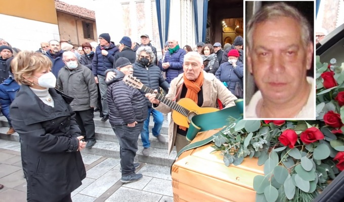 Folla ai funerali di Luciano Oggioni: il saluto in musica