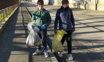 Leonardo e Christian, a 12 anni ripuliscono il paese dai rifiuti