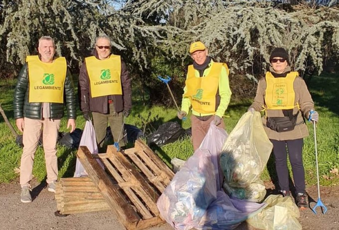 “L’Oasi di pace e natura come una discarica a cielo aperto”, Legambiente in campo