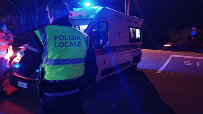 Pedone investito a Castano Primo, in ospedale anche il conducente