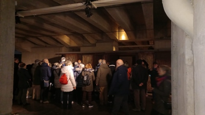 Più di 100 persone in visita al memoriale della Shoah