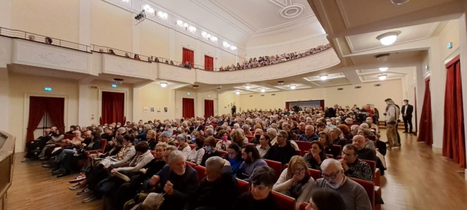 Doppio appuntamento benefico a teatro a Legnano