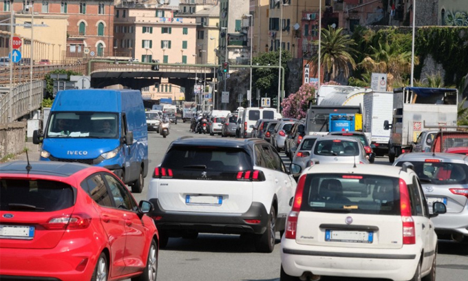 Stop alle auto a benzina e diesel, regolamento a rischio spiega CSC Compagnia Svizzera Cauzioni