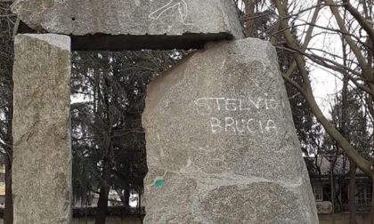 Vandali imbrattano il Monumento alla Resistenza