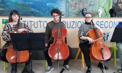 Al Torno di Castano Primo in scena i violoncellisti di Novara