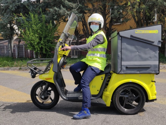 Poste Italiane assume nuovi portalettere