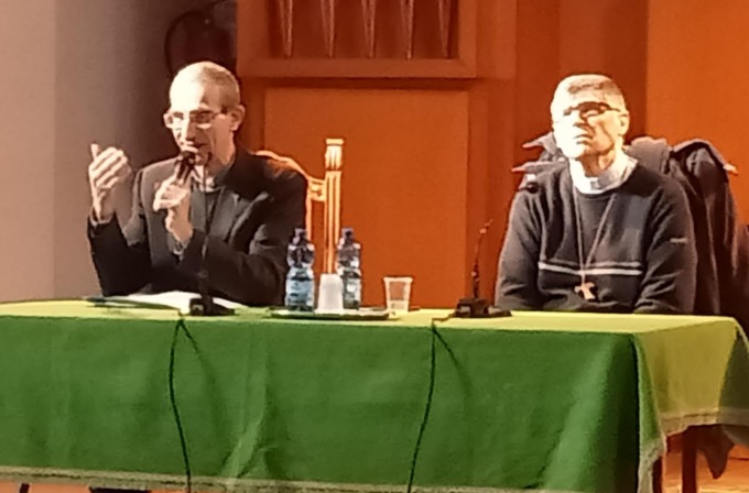Don Patriciello in visita a Rho: “Stop alle mafie e a chi avvelena la nostra terra”