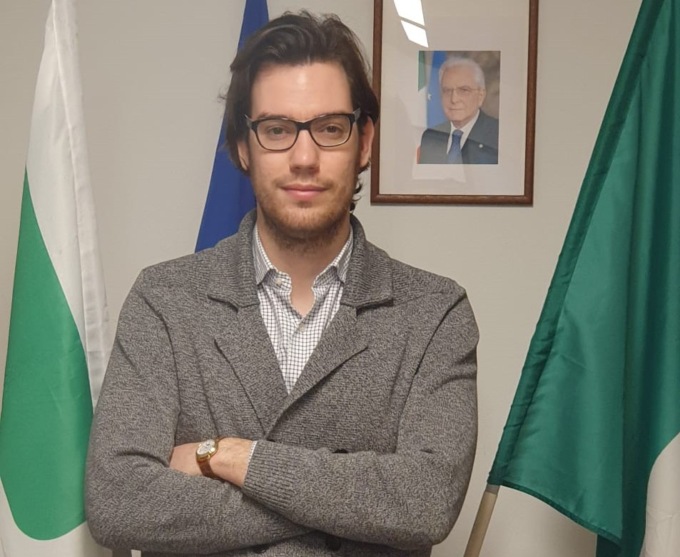 Elezioni a Bareggio: Lorenzo Zanzottera (Pd) si candida a sindaco