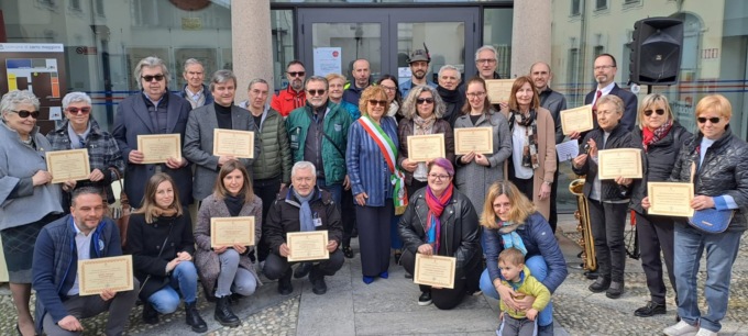 Il Comune premia chi si è distinto durante il periodo del Covid FOTO