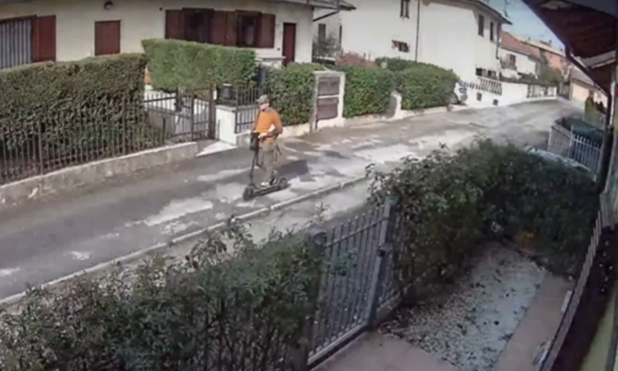 Oltre 20 furti in un mese: fermata la banda del monopattino